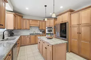 903 Gateway Cir, Greensburg, PA 15601 - Photo 6
