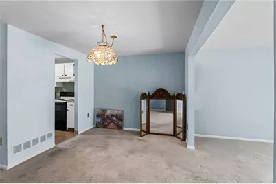 128 Arrowood Drive, Cranberry Township, PA 16066 - Photo 2