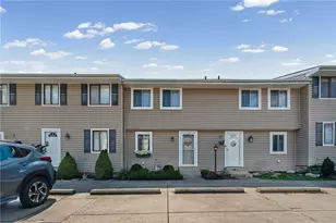 128 Arrowood Dr, Cranberry Township, PA 16066 - Photo 1