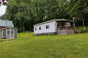 129 Old Farm Ln, Brady's Bend Township, PA 16028 - Photo 2