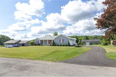 28 Cathie Drive, Sandy Lake Boro, PA 16145 - Photo 2