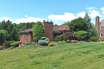 4944 Plymouth Rd, Pittsburgh, PA 15227 - Photo 2