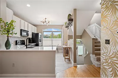 1740 S Shore Ct, Pittsburgh, PA 15203 - Photo 10