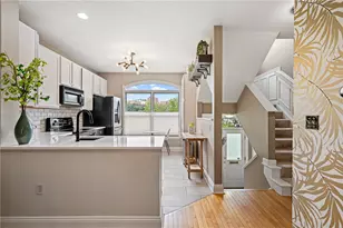 1740 S Shore Ct, Pittsburgh, PA 15203 - Photo 10