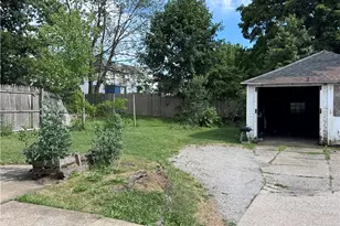 728 Meek St, Sharon, PA 16146 - Photo 4