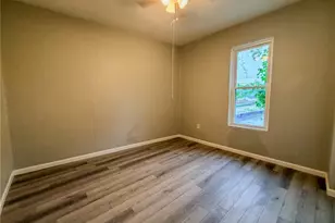 548 Hansen Ave, City of But SW, PA 16045 - Photo 14