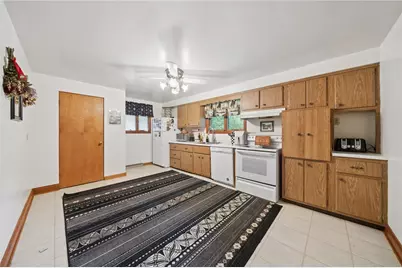 1154 Pittsburgh Rd, Valencia, PA 16059 - Photo 10