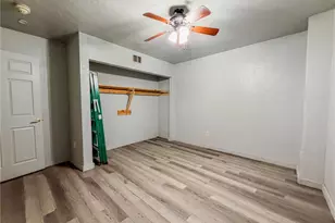 548 Hansen Ave, City of But SW, PA 16045 - Photo 14