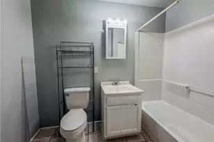 548 Hansen Ave, City of But SW, PA 16045 - Photo 12