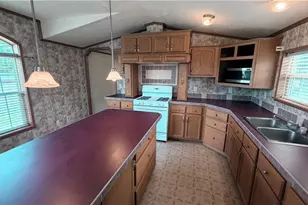 130 Brians Ct, Muddy Creek Township, PA 16051 - Photo 6