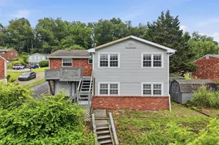 521 Friendship Dr, Elizabeth Twp/Boro, PA 15135 - Photo 2