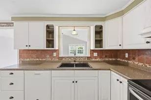 521 Friendship Dr, Elizabeth Twp/Boro, PA 15135 - Photo 8