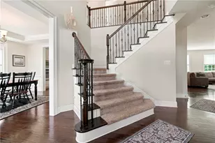 106 Victoria Ct, Robinson Twp, PA 15136 - Photo 2