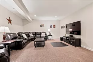 106 Victoria Ct, Robinson Twp, PA 15136 - Photo 22
