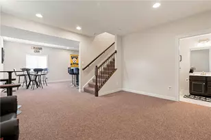 106 Victoria Ct, Robinson Twp, PA 15136 - Photo 18
