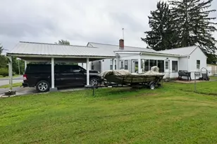 315 S Pine St, Carmichaels-Cumberland, PA 15320 - Photo 1
