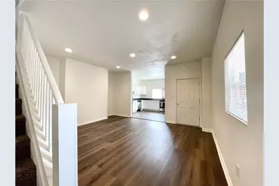 204 Beltzhoover Avenue, Pittsburgh, PA 15210 - Photo 8