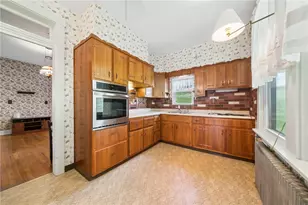 511 Circle Dr, Elizabeth Twp/Boro, PA 15037 - Photo 8