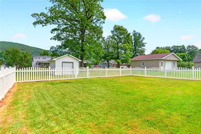160 Elizabeth St, South Union Township, PA 15445 - Photo 10