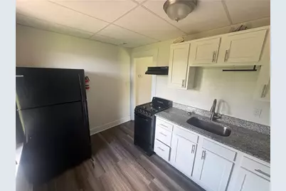 421 Ohio Ave #6, Clairton, PA 15025 - Photo 4