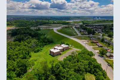 741 Camp Hollow Rd, West Mifflin, PA 15122 - Photo 16