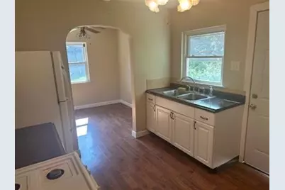 101 N 3rd St, Clairton, PA 15025 - Photo 2