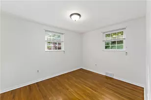 220 Amity Rd, Ross Twp, PA 15116 - Photo 18