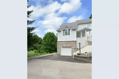 139 St Thomas Dr, Patterson Township, PA 15010 - Photo 2
