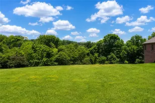 103 Brookhaven Dr, Center Township, PA 15001 - Photo 2