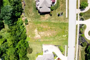 103 Brookhaven Dr, Center Township, PA 15001 - Photo 10