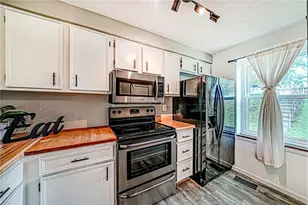 706 Bonnie Brae Dr, Moon/Crescent Twp, PA 15108 - Photo 4