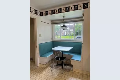 105 E Englewood Avenue, New Castle, PA 16105 - Photo 10