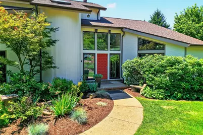 2682 Oak Hill Dr., Hampton, PA 15101 - Photo 2