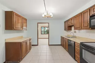 202 Falconhurst Dr, Pittsburgh, PA 15238 - Photo 16