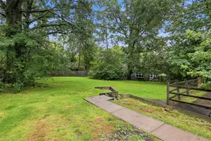 202 Falconhurst Dr, Pittsburgh, PA 15238 - Photo 44