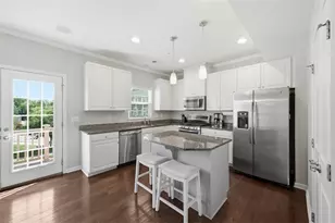 201 Thornapple Ln, Cranberry Township, PA 16066 - Photo 8