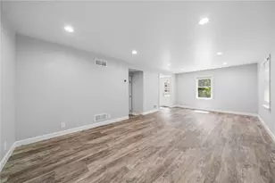 4375 New Texas Rd, Pittsburgh, PA 15239 - Photo 4