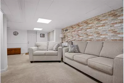 941 Logan Rd, Bethel Park, PA 15102 - Photo 22
