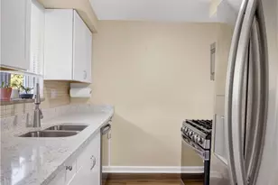 941 Logan Rd, Bethel Park, PA 15102 - Photo 10