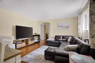 941 Logan Rd, Bethel Park, PA 15102 - Photo 4