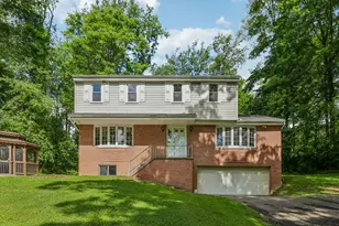 512 Hanover Kendall Rd, Hanover Township, PA 15050 - Photo 1