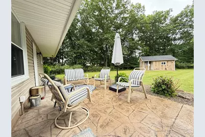 16 Eastway Avenue, Hempfield Township, PA 16125 - Photo 4