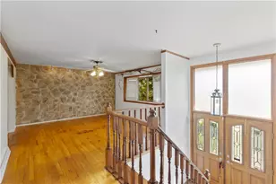 125 Homeridge Ln, Pittsburgh, PA 15120 - Photo 16