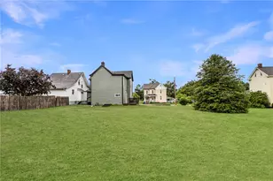 23 4th Ave, Scottdale, PA 15683 - Photo 6