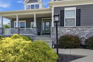 1653 Blackburn Heights Dr, Ohio Township, PA 15143 - Photo 2