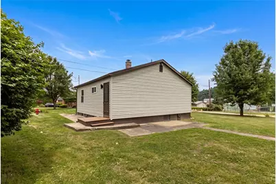 2 Frick St, Charleroi Boro, PA 15432 - Photo 6