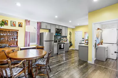 2012 Collingwood Ave, Pittsburgh, PA 15218 - Photo 8