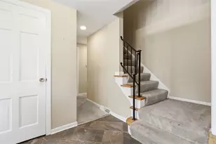 1534 King Charles Dr, Pittsburgh, PA 15237 - Photo 4