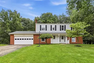 1534 King Charles Dr, Pittsburgh, PA 15237 - Photo 1
