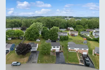 223 Eleanor Dr, Latrobe, PA 15650 - Photo 28